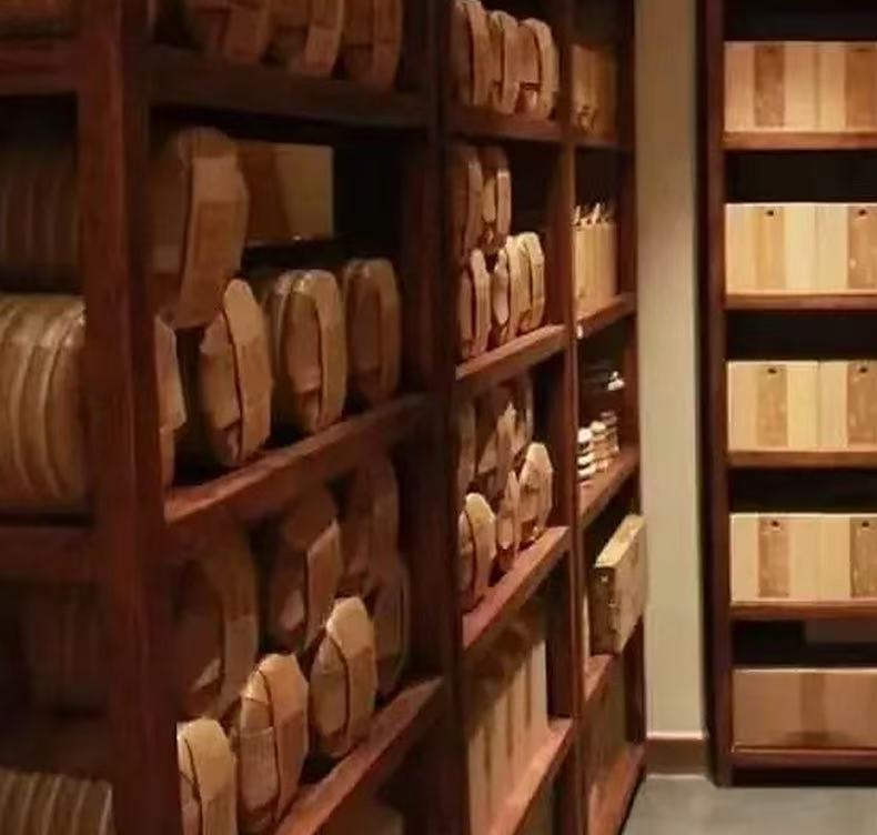 [Tian Chu Hao] Teh Puer Mentah (Sheng Cha) Gunung Da Xue Shan - 357g Koleksi Klasik | Aroma Pergunungan Tulen & Manis Berpanjangan